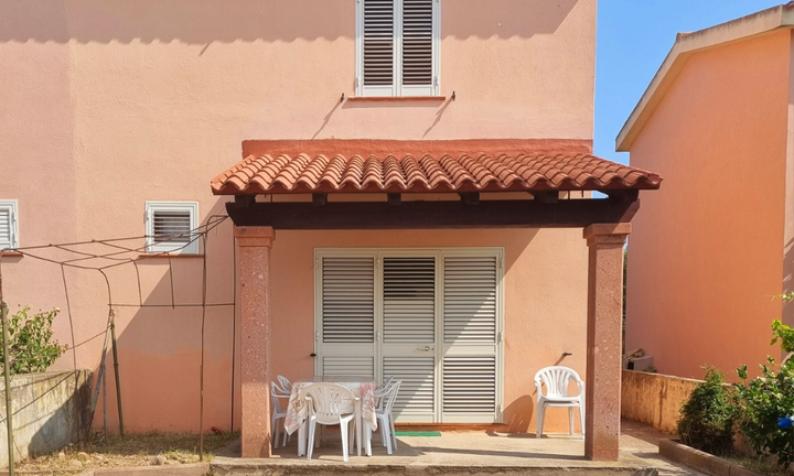 Graziosa villetta a schiera