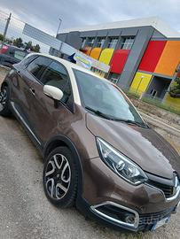 RENAULT CAPTUR 1.5 DIESEL cambio automatico full