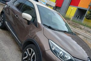RENAULT CAPTUR 1.5 DIESEL cambio automatico full