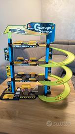 parcheggio multipiano per macchinine