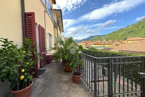 CASA INDIPENDENTE A VERNIO