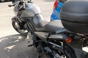 Suzuki V Strom 650 del 2007 Km 37000