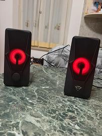 Altoparlanti Trust GXT con led rossi