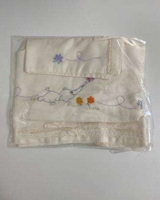 Set lenzuolino ricamato a mano neonato/a bambino/a