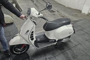 Vespa GTS 300
