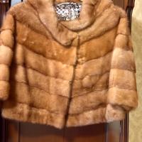 Giubbotto marrone usato 3/4 volte appoggia sul fia