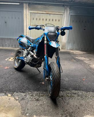 Suzuki drz400