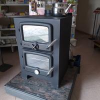 STUFA A LEGNA CON FORNO