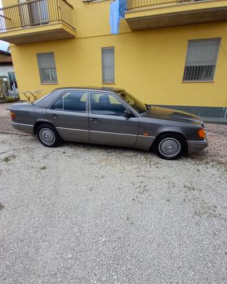 Mercedes 200 e