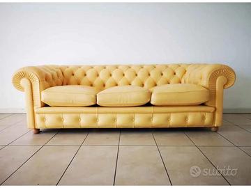 Divano Chesterfield 3 posti in pelle gialla - Stil
