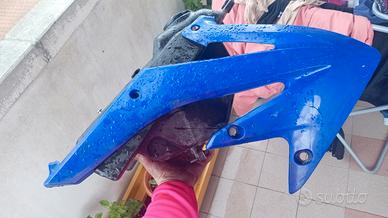 plastiche hm 50cc blu e bianche 