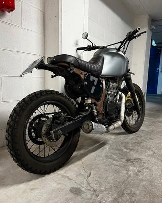 Honda dominator 650cc ASI