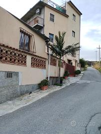 Casa su tre piani Saline Joniche