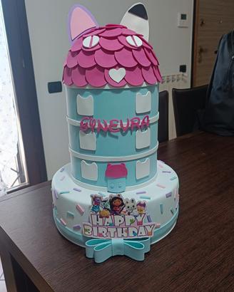 torta Gabby's dollhouse in gomma eva 