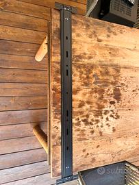 Staffa supporto altoparlanti tv