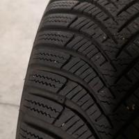 4 gomme da neve Hankook 185/65 R15 88T