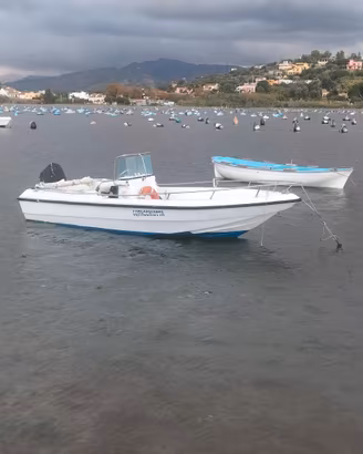 Motoscafo eolo