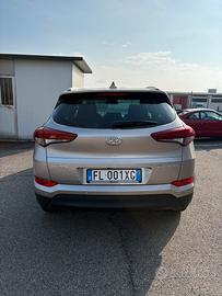 Hyundai TUCSON blue 1.7 CRDi 2WD DCT Advantage