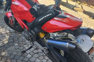 Ducati Monster 696+ 2010