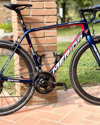 Bici da strada Merida