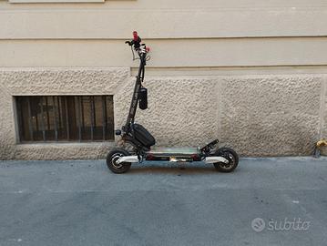 Eskoot doppio motore