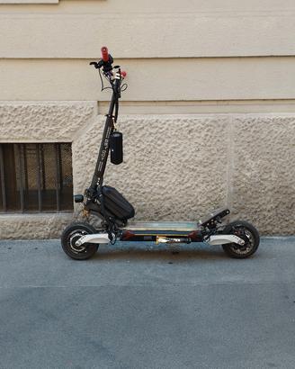 Eskoot doppio motore