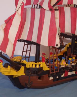 Lego 6285 - Black Seas Barracuda (Dark Shark)