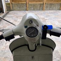 Porta cellulare vespa con sistema quadlock