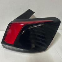 Fanale posteriore dx peugeot 3008 16-23 9810477080