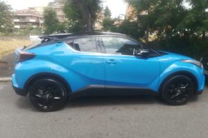 Auto Toyota C-hr hybrid
