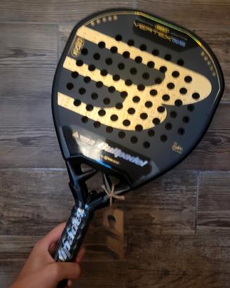 Racchetta da padel nera  Bullpadel Newgiza P2 