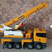 Camion autogrù Bruder