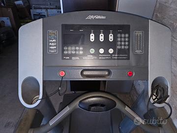 tapis roulant life fitness 