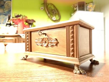 Porta gioie , cassaforte cofanetto con chiave