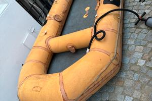 Canotto di salvataggio aeronautico