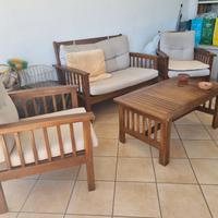 Divanetto - tavolo e 2 poltroncine da esterno