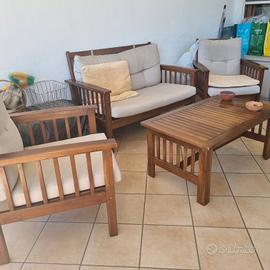 Divanetto - tavolo e 2 poltroncine da esterno