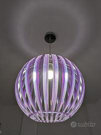 Lampadario a sfera.