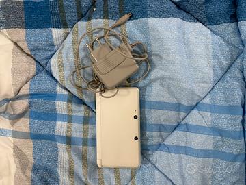 Nintendo 3ds originale + caricatore originale
