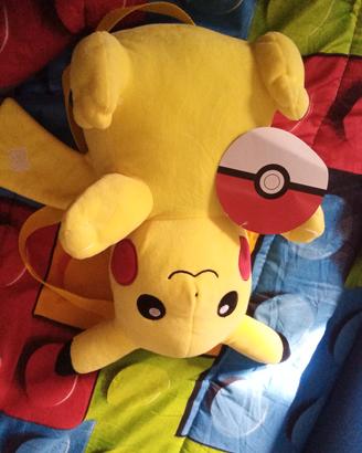 peluche Pikachu
