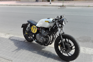 Yamaha xj caferacer