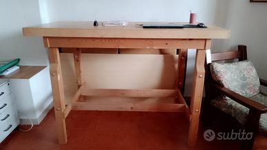 Scrivania in piedi