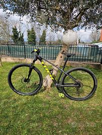 Bici MTB Trek Marlin 6 taglia M