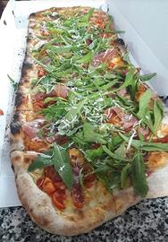 Pizzsaiolo e cameriera