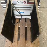 Pinza girafusti per carrelli elevatori