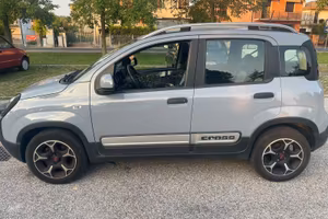 FIAT PANDA CROSS HYBRID