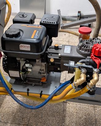 Botte irroratrice carrellata 600L con motopompa AR