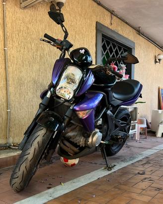 Kawasaki er 6n 650