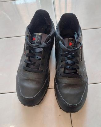 Scarpe da ginnastica nera Reebok