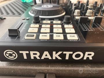 Consolle marca traktor kontrol s4 colore nero